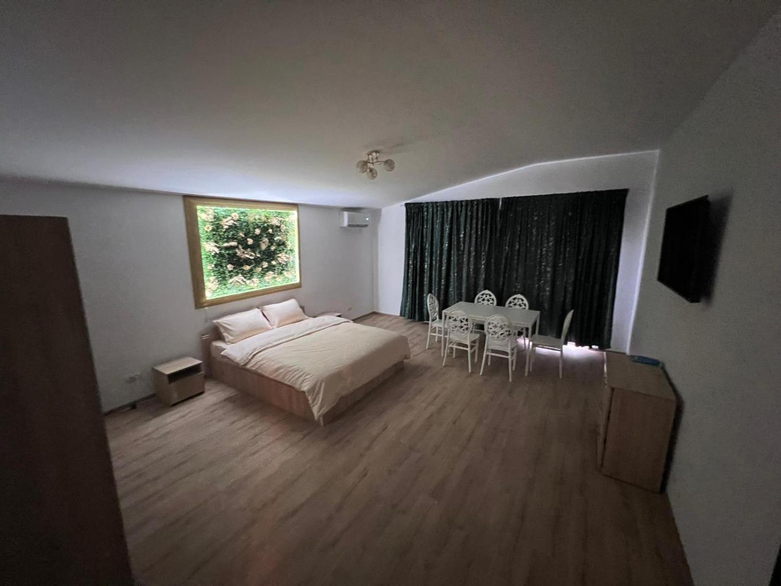 Casa Privata Airport Bucharest Therme Bucharest Балотешть Екстер'єр фото